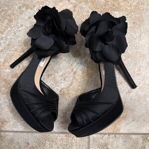 Chic Black Heels with Floral Detail